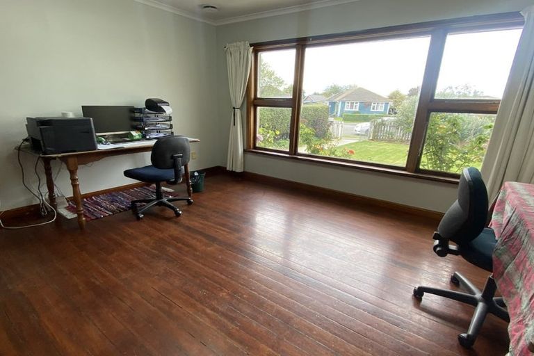 Photo of property in 70 Winters Road, Redwood, Christchurch, 8051