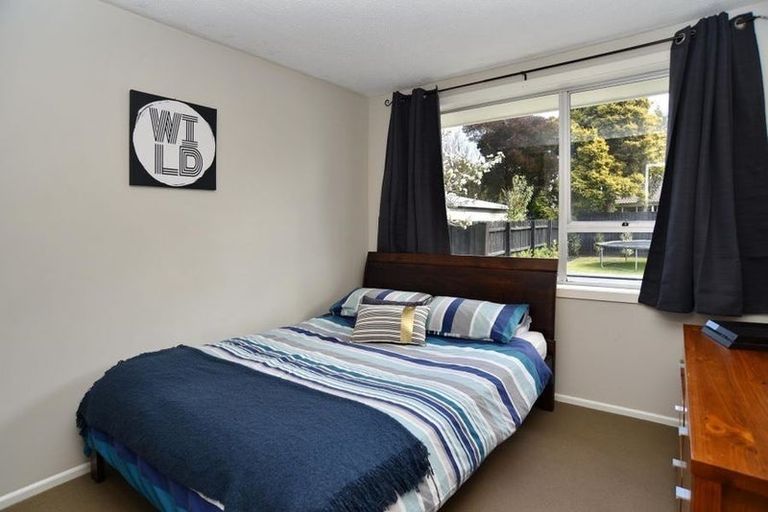 Photo of property in 209 Queenspark Drive, Parklands, Christchurch, 8083