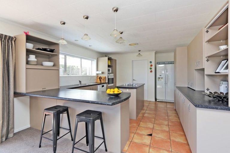 Photo of property in 8 Ritchie Place, Havelock North, 4130