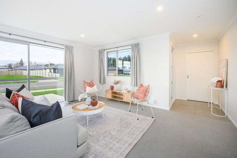 Photo of property in 2 Kereru Court, Marton, 4710