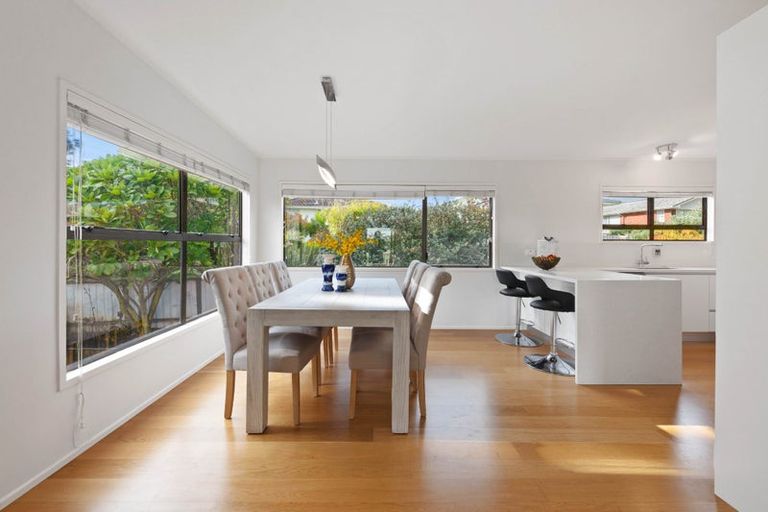 Photo of property in 10 Pine Terrace, Howick, Auckland, 2014