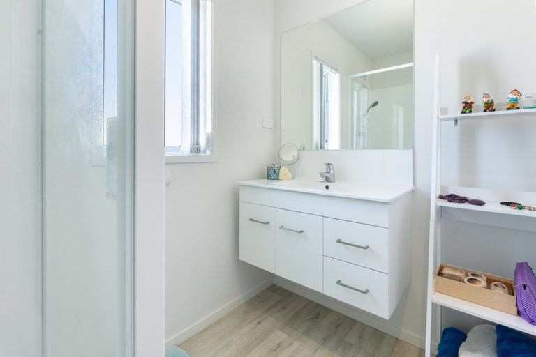 Photo of property in 11 Kamahi Crescent, Papamoa Beach, Papamoa, 3118