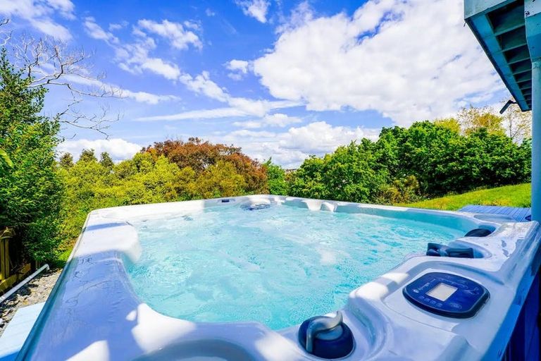 Photo of property in 2/172 Clovelly Road, Bucklands Beach, Auckland, 2012