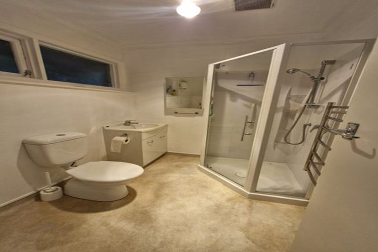 Photo of property in 2a Warwick Street, Wilton, Wellington, 6012