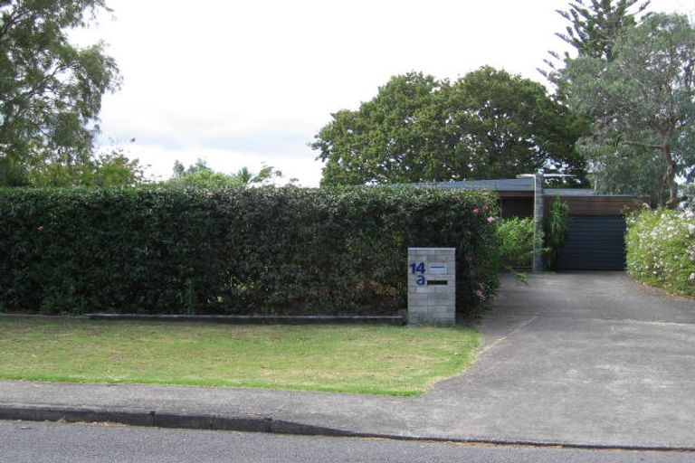 Photo of property in 14a Taupo Street, Green Bay, Auckland, 0604