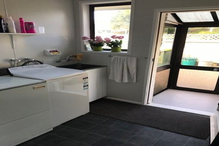 Photo of property in 300 Tukapa Street, Hurdon, New Plymouth, 4310