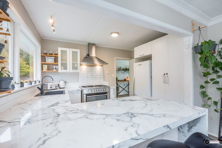 Photo of property in 24 Mimihau Grove, Wainuiomata, Lower Hutt, 5014