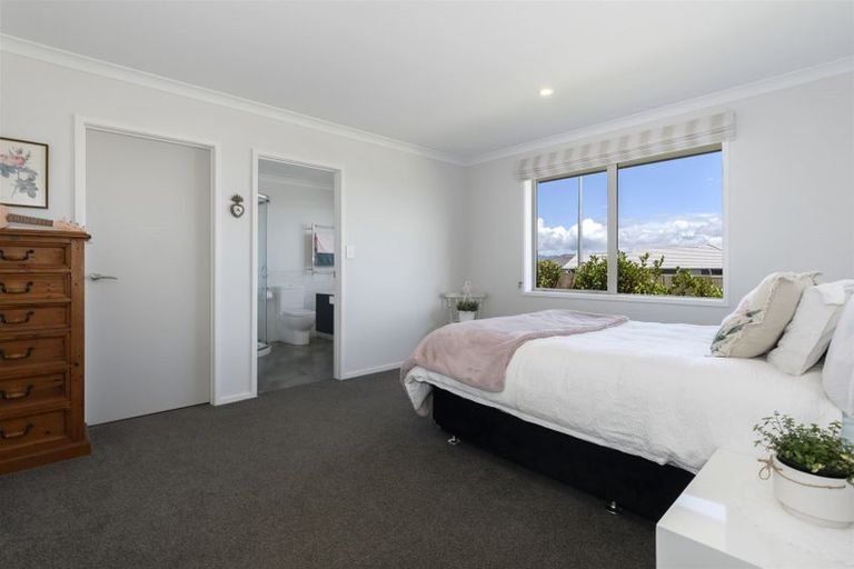 Photo of property in 89 Bert Wall Drive, Omokoroa, 3114