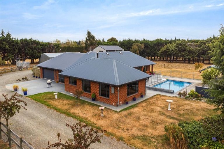 Photo of property in 541 Hoskyns Road, West Melton, Christchurch, 7675