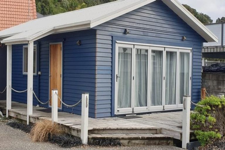 Photo of property in 48 The Esplanade, Eastern Beach, Auckland, 2012