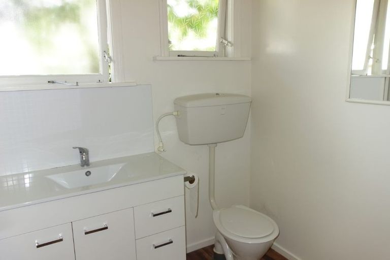 Photo of property in 16 Belmont Street, Avondale, Christchurch, 8061