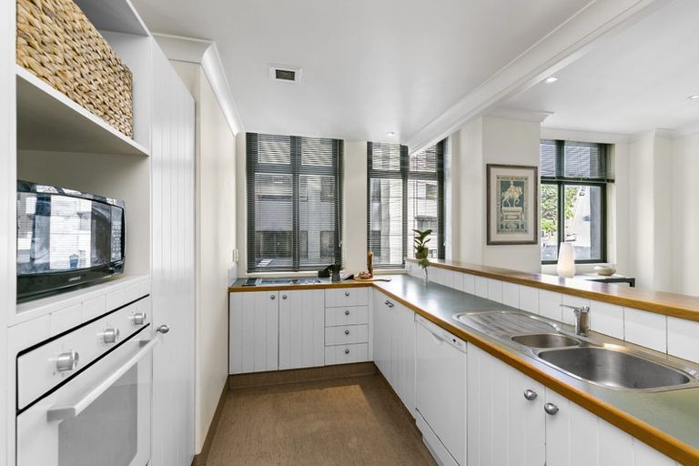 Photo of property in Kelvin House, 3f/16 The Terrace, Wellington Central, Wellington, 6011