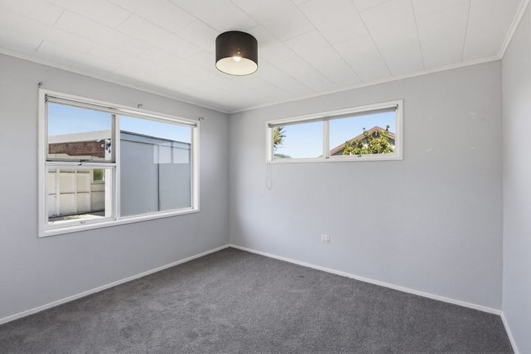 Photo of property in 32 Sylvan Avenue, Waikanae, 5036