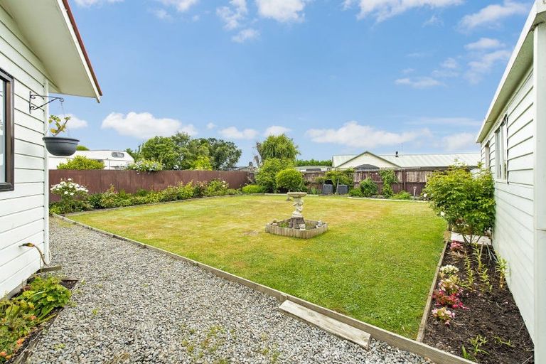 Photo of property in 22 Seadown Crescent, Amberley, 7410