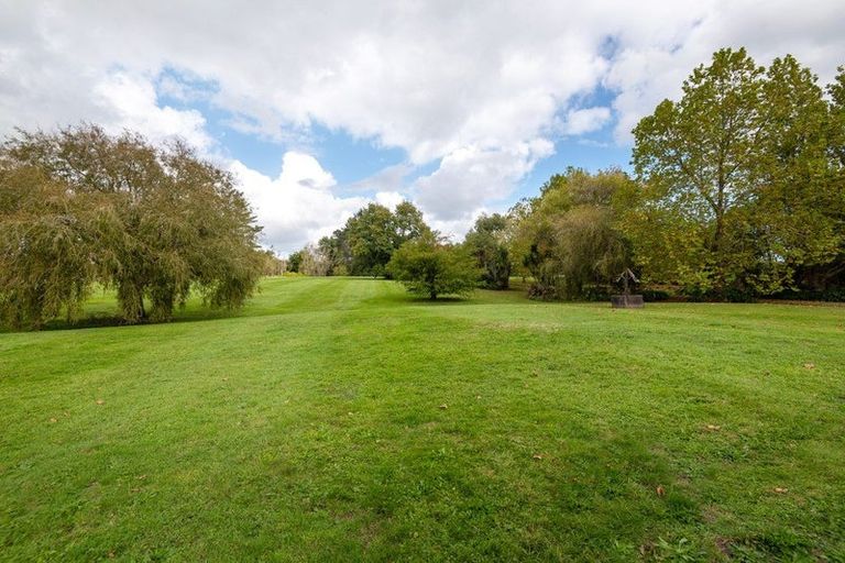 Photo of property in 221 Blackbridge Road, Dairy Flat, Albany, 0794