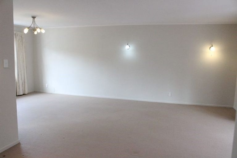 Photo of property in 21 Maugham Drive, Bucklands Beach, Auckland, 2014