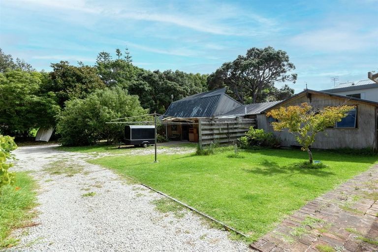 Photo of property in 1 The Esplanade, Eastern Beach, Auckland, 2012