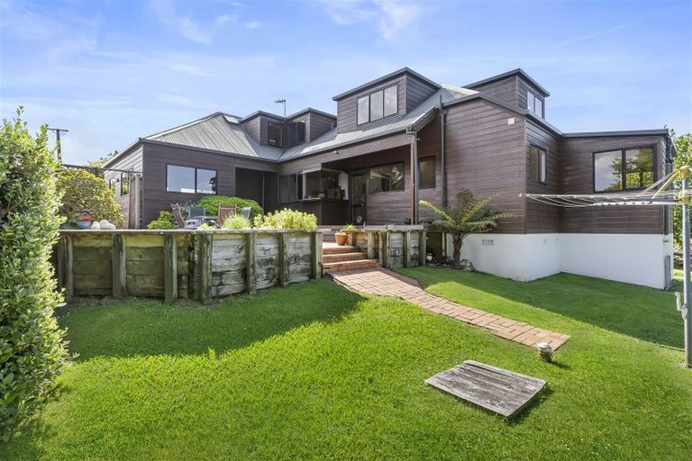 Photo of property in 257 Point View Drive, Dannemora, Auckland, 2016