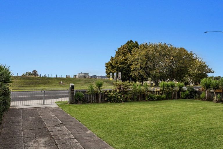 Photo of property in 46 College Road, Edgecumbe, 3120