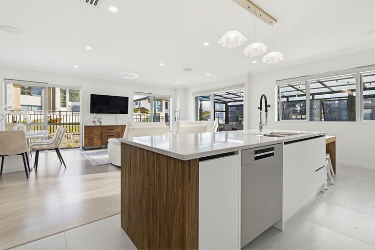 Photo of property in 40 Rashni Road, Flat Bush, Auckland, 2019