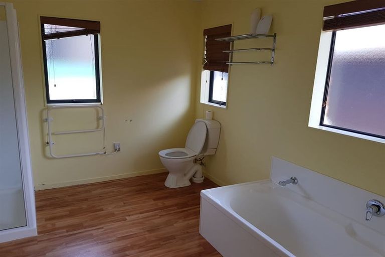 Photo of property in 3 Gatland Road, Opaheke, Papakura, 2113