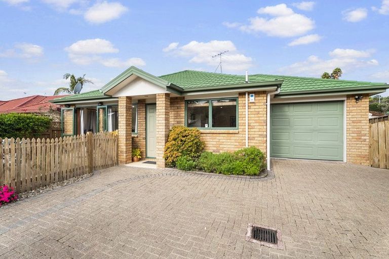 Photo of property in 28 Red Hibiscus Road, Stanmore Bay, Whangaparaoa, 0932