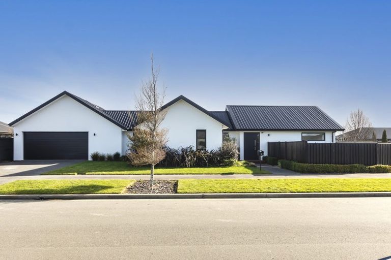 Photo of property in 6 Elba Crescent, Halswell, Christchurch, 8025