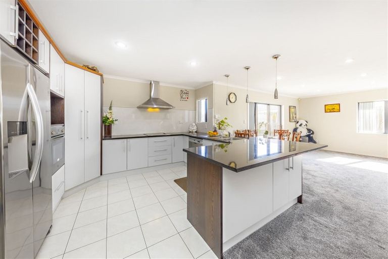 Photo of property in 497 Great South Road, Opaheke, Papakura, 2113