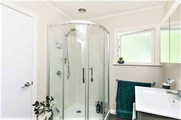 Photo of property in 6 Mckinley Crescent, Brooklyn, Wellington, 6021