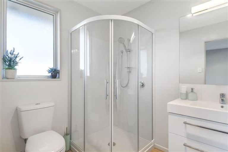 Photo of property in 4 Kingsbridge West, Burwood, Christchurch, 8083