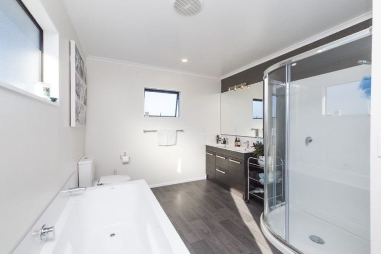 Photo of property in 5 Colorado Crescent, Milson, Palmerston North, 4414