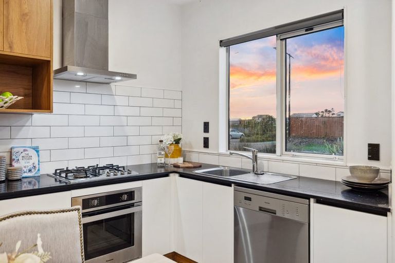 Photo of property in 127 Tarapuka Road, Westgate, Auckland, 0814