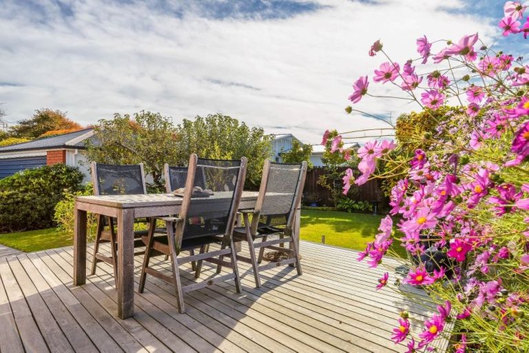 Photo of property in 24 Raxworthy Street, Ilam, Christchurch, 8041