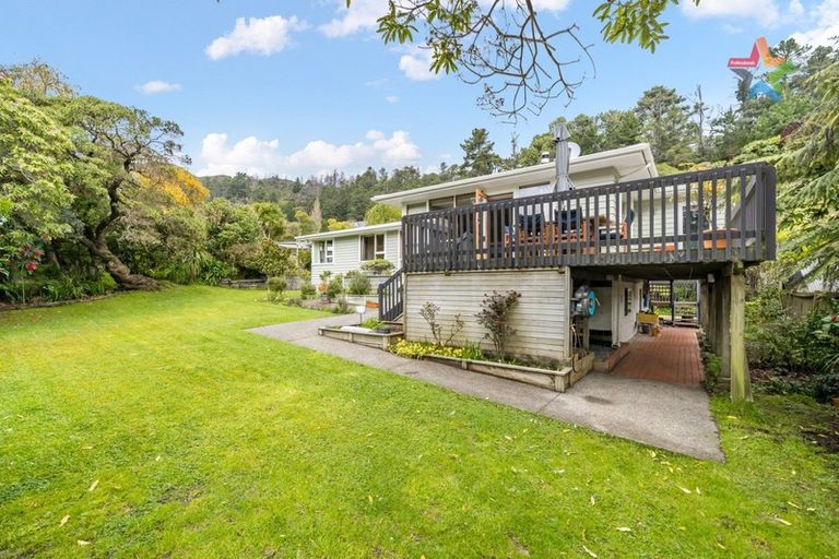 Photo of property in 98b Manuka Street, Stokes Valley, Lower Hutt, 5019