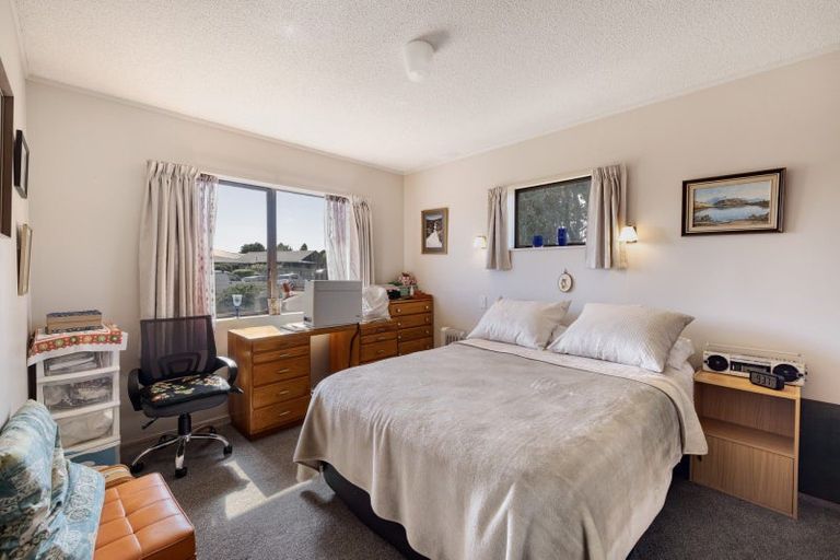 Photo of property in 2 Ngarimu Place, Mount Maunganui, 3116