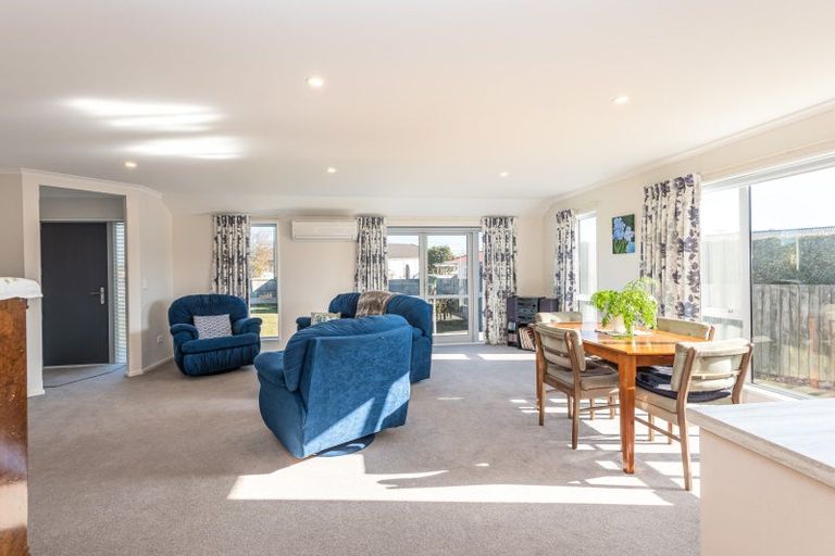 Photo of property in 27 Landy Street, Dallington, Christchurch, 8061