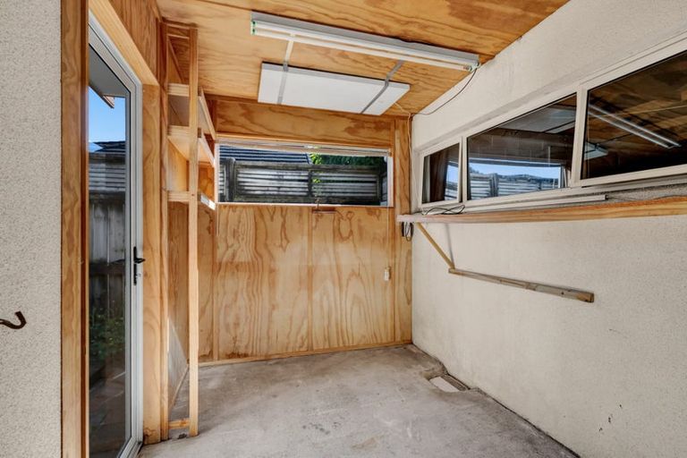 Photo of property in 363b Mangorei Road, Merrilands, New Plymouth, 4312