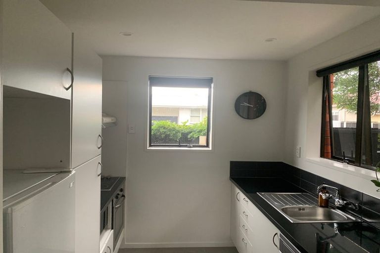 Photo of property in 2b Coles Place, St Albans, Christchurch, 8014