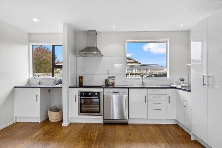 Photo of property in 97 Winters Road, Redwood, Christchurch, 8051