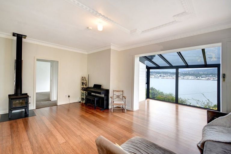 Photo of property in 2 Doon Street, Vauxhall, Dunedin, 9013