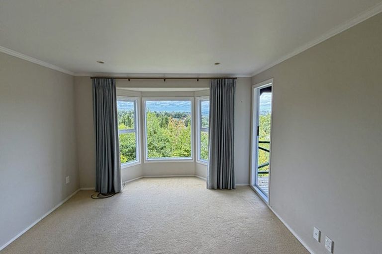 Photo of property in 50 Balmain Road, Chatswood, Auckland, 0626