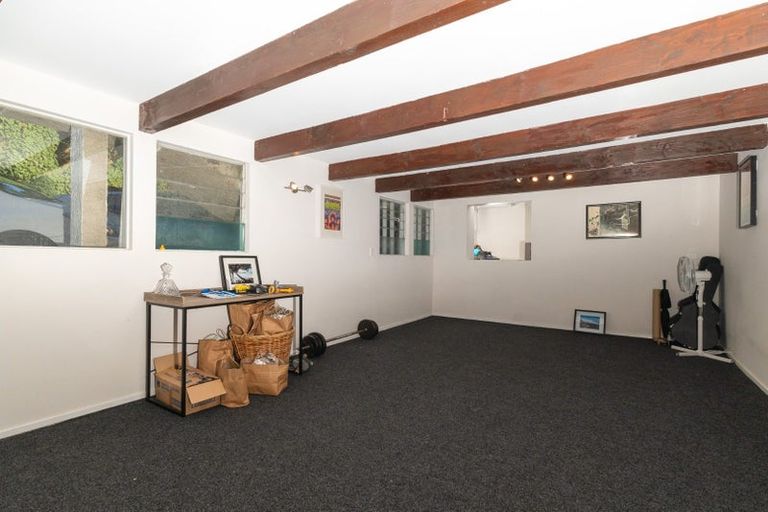 Photo of property in 5 Beeche Place, Birkdale, Auckland, 0626