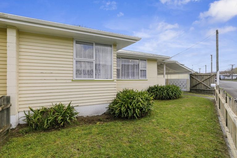 Photo of property in 7 Benge Crescent, Clouston Park, Upper Hutt, 5018