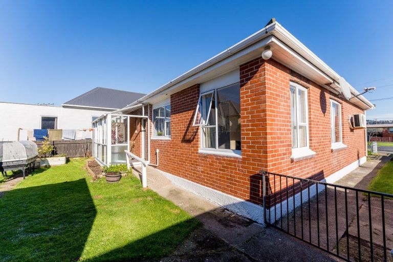 Photo of property in 17 Royal Crescent, Saint Kilda, Dunedin, 9012