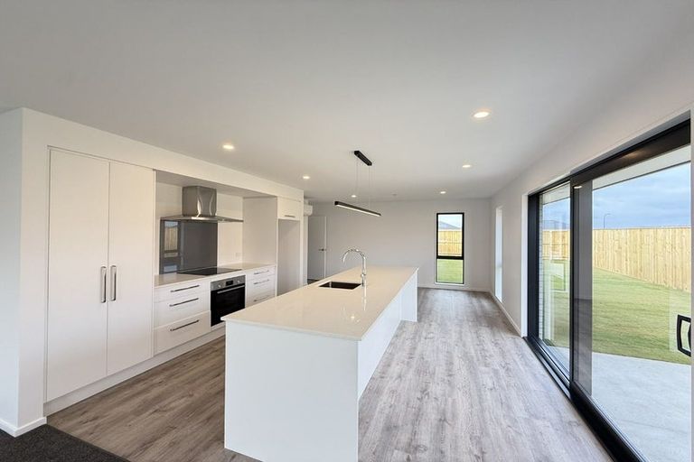 Photo of property in 23 Falcons View Drive, Rolleston, 7615