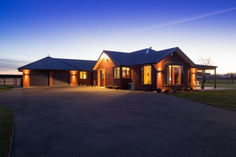 Photo of property in 68 Grahams Road, Tinwald, Ashburton, 7774