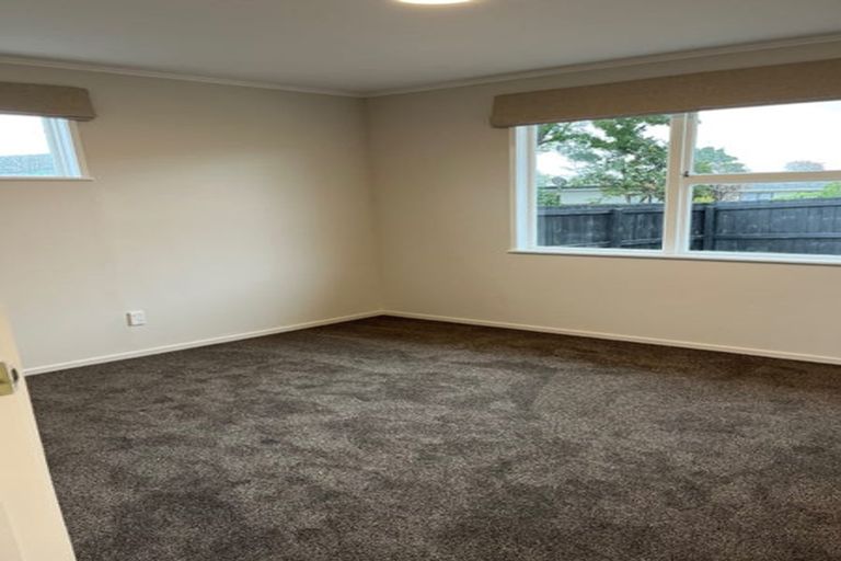 Photo of property in 2a Lansdown Place, Papakura, 2110