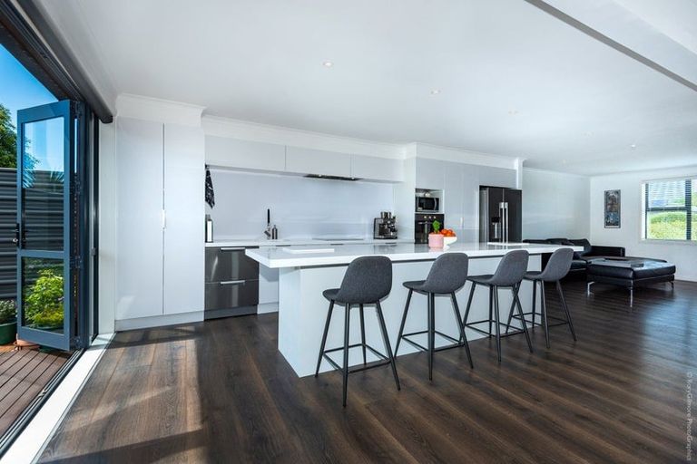 Photo of property in 150 Beach Road, North New Brighton, Christchurch, 8083