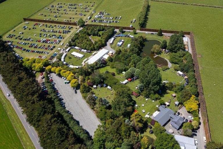 Photo of property in 201 Lochiel Branxholme Road, Lochiel, Winton, 9781