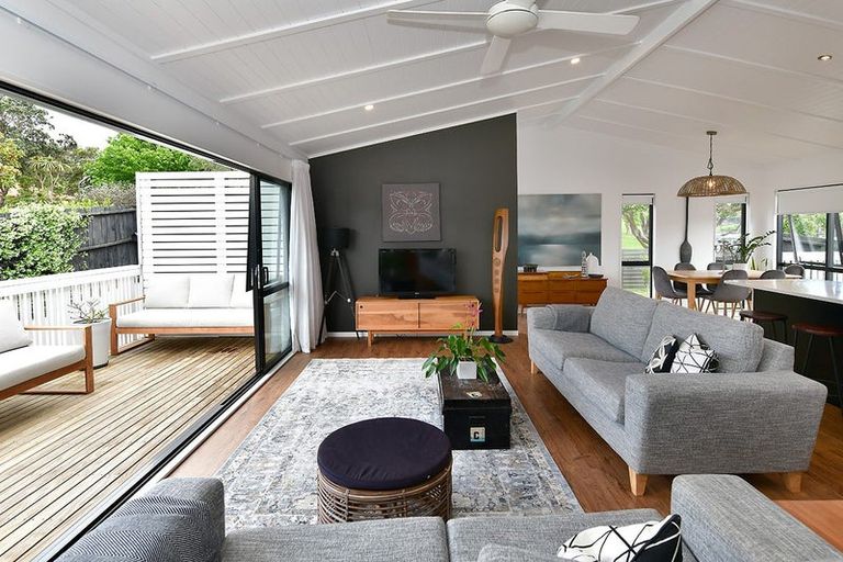 Photo of property in 4 Serene Place, Gulf Harbour, Whangaparaoa, 0930